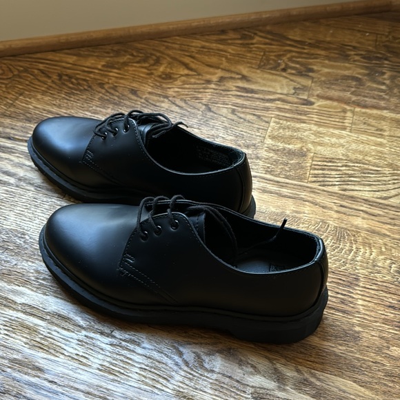 Never worn Dr Martens - Picture 6 of 6